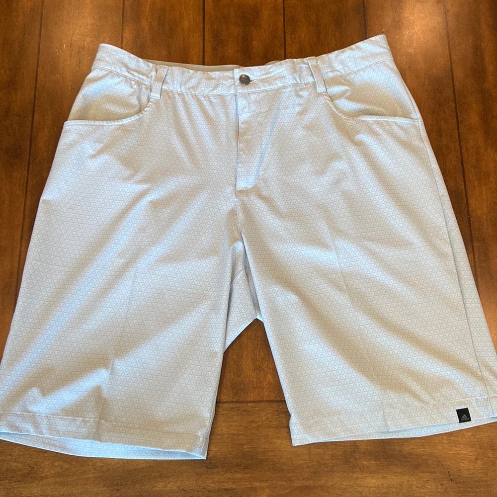 Men’s Adidas shorts, light grey/dark grey pattern size 36